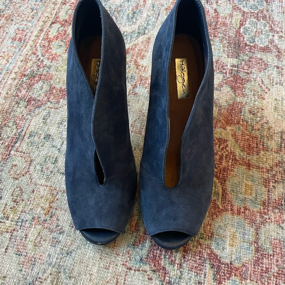 H by Halston Women's Navy Peep Toe Booties